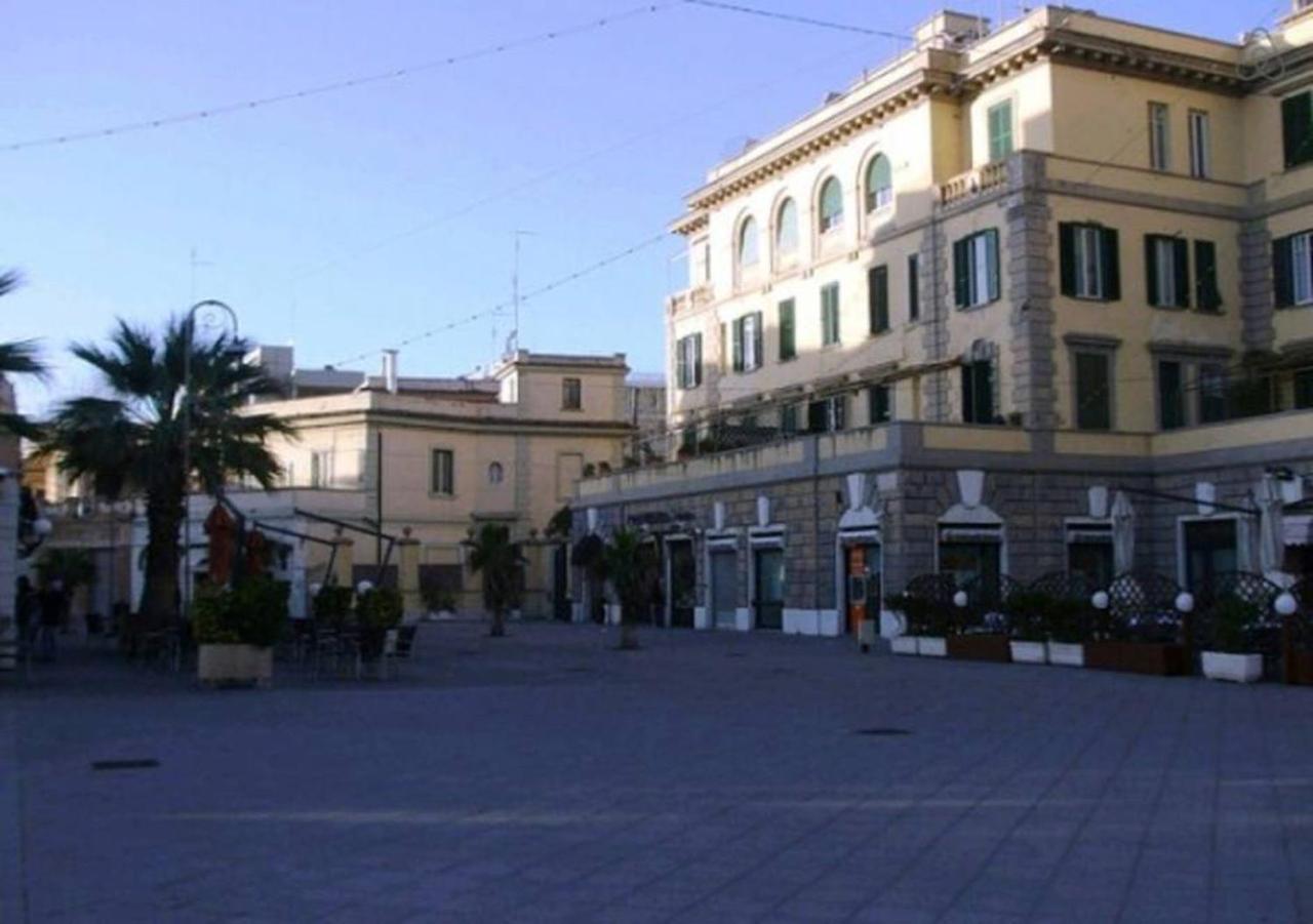Delightful Apartment Close To The Center Lido di Ostia Exterior foto